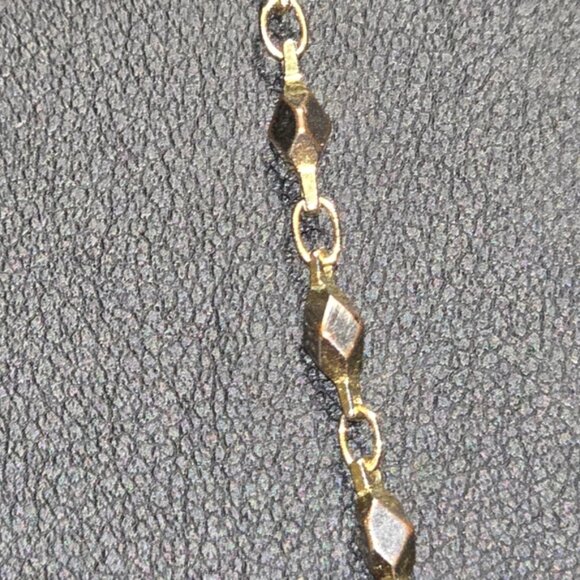 Gold Tone Necklace - Picture 2 of 3